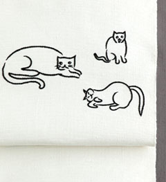 結城刺繍八寸帯［三匹の猫］